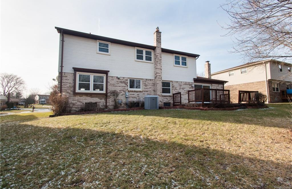 16668 White Haven, Northville Twp, MI 48168